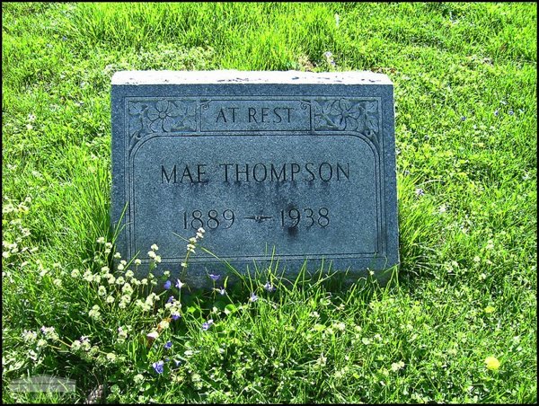 thompson-mae-tomb-rushtown-cem.jpg