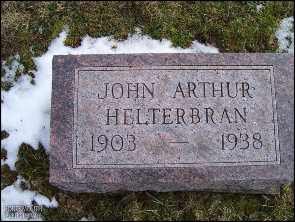 helterbran-john-arthur-tomb-locust-grove-cem.jpg