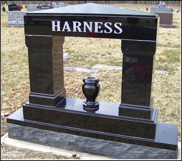 harness-headstone-tomb-scioto-burial-park.jpg