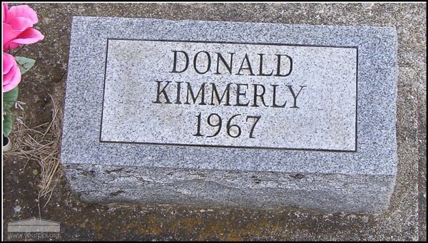 kimmerly-donald-tomb-village-cem.jpg