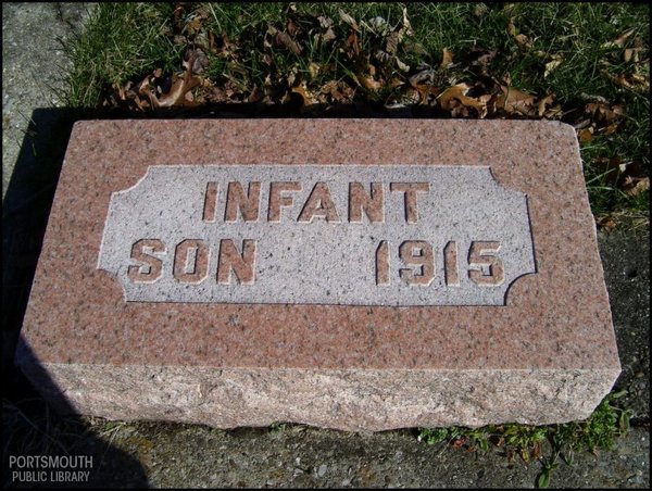 freeman-infant-tomb-otway-cem.jpg