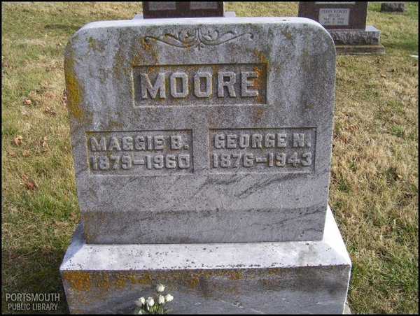 moore-george-maggie-tomb-evergreen-cem.jpg