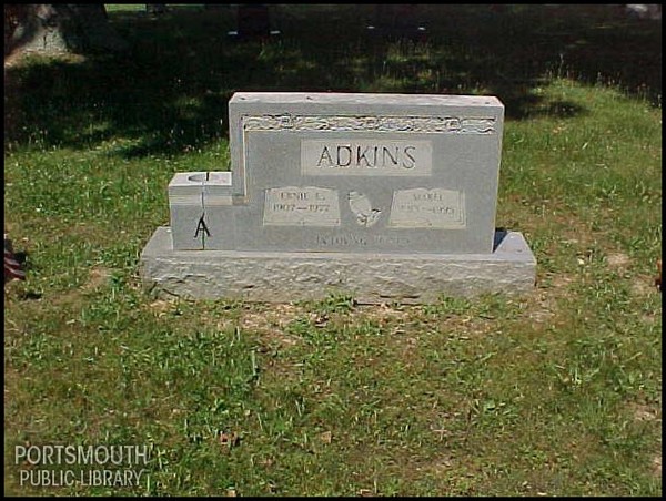 adkins-ernie-mabel-tomb-u-p-cem-_0.jpg