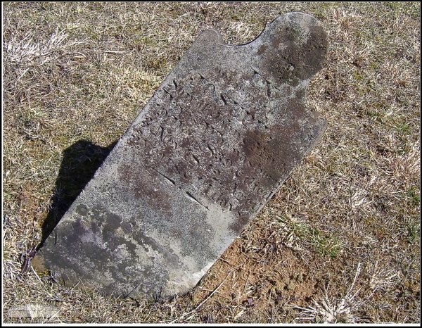 davis-joseph-tomb-village-cem.jpg