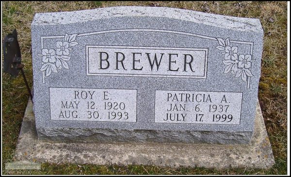 brewer-roy-patricia-tomb-village-cem.jpg