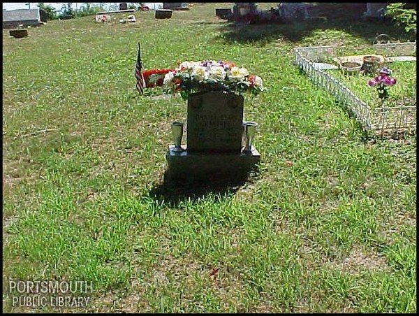 crabtree-daniel-leon-tomb-rockwell-cem.jpg