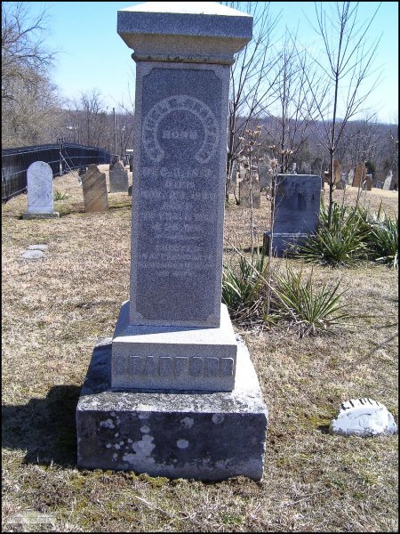 bradford-samuel-g-tomb-village-cem.jpg