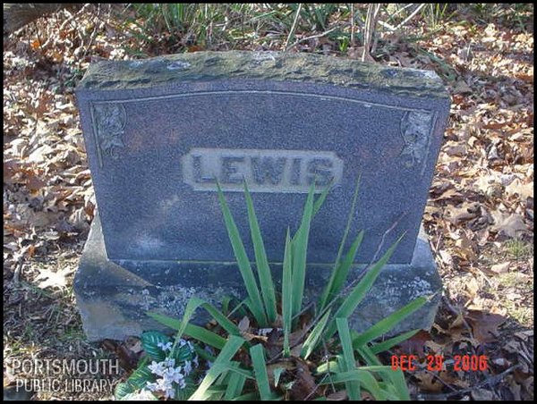 lewis-unknown-tomb-newman-cem.jpg