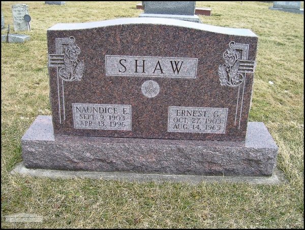 shaw-ernest-naundice-tomb-sugar-tree-ridge-cem.jpg