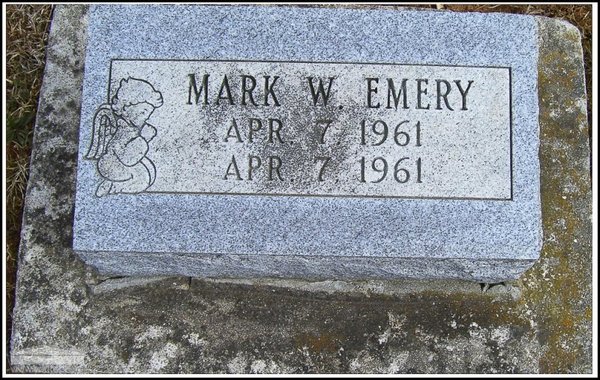 emery-mark-w-tomb-village-cem.jpg