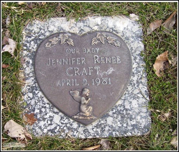 craft-jennifer-tomb-scioto-burial-park.jpg