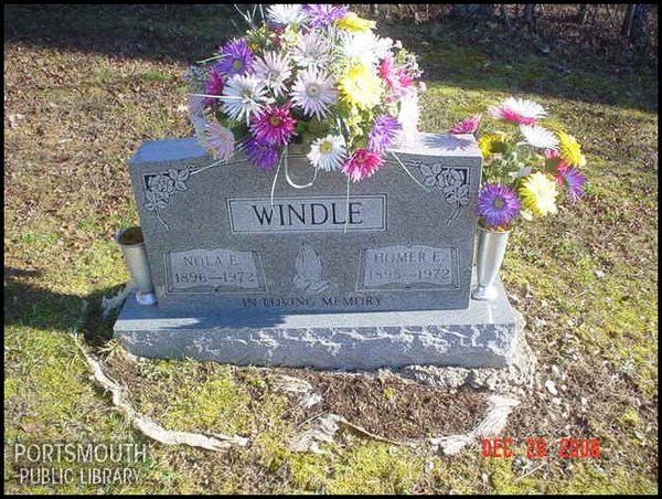 windle-homer-nola-tomb-newman-cem.jpg