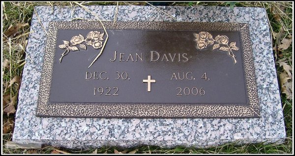 davis-jean-tomb-scioto-burial-park.jpg