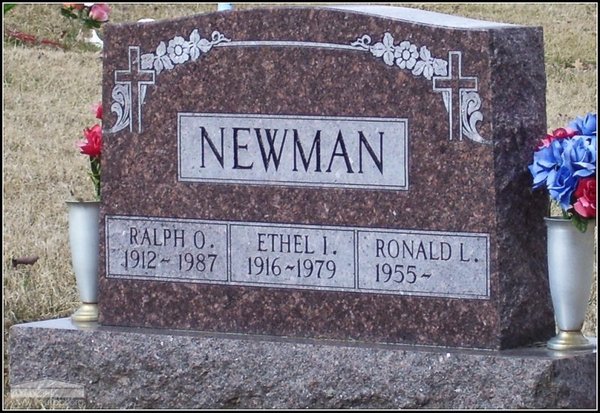 newman-ralph-ethel-ronald-tomb-scioto-burial-park.jpg