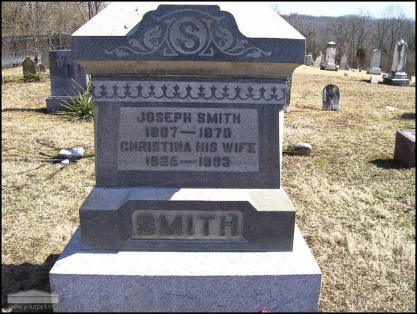 smith-joseph-christina-tomb-village-cem.jpg