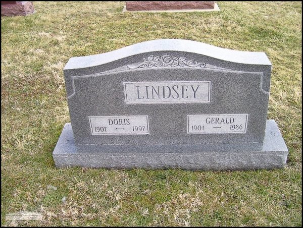 lindsey-gerald-doris-tomb-sugar-tree-ridge-cem.jpg