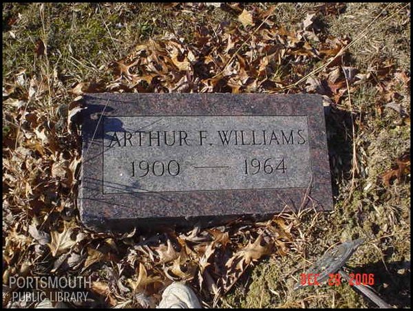 williams-arthur-tomb-newman-cem.jpg