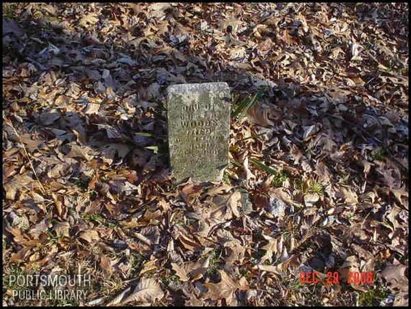 woods-helen-tomb-newman-cem.jpg