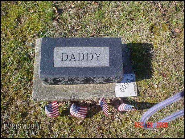 boyd-daddy-tomb-newman-cem.jpg