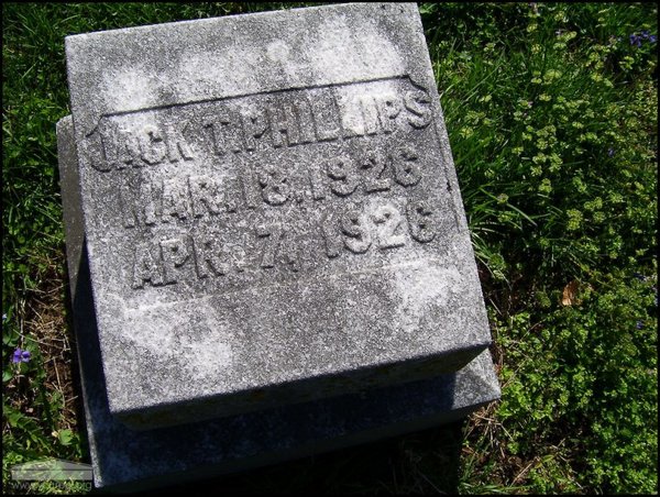 phillips-jack-t-tomb-rushtown-cem.jpg