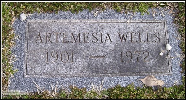 wells-artemesia-tomb-scioto-burial-park.jpg