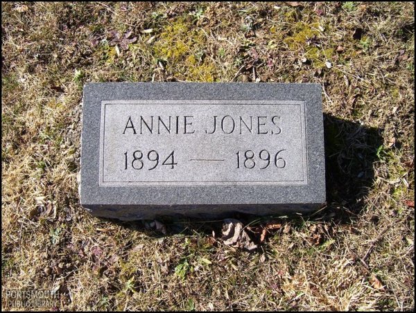 jones-annie-tomb-otway-cem.jpg