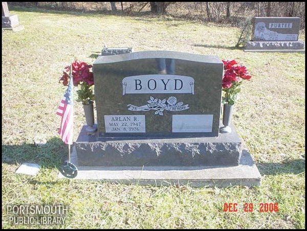 boyd-arlan-tomb-newman-cem.jpg