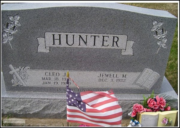 hunter-cleo-jewell-tomb-jacktown-cem.jpg