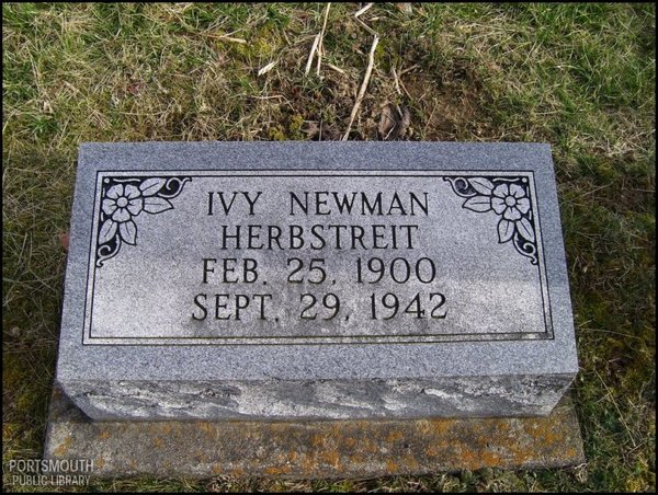 herbstreit-ivy-tomb-evergreen-cem.jpg