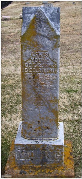 young-lewis-tomb-village-cem.jpg