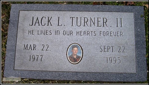 turner-jack-l-ii-tomb-scioto-burial-park.jpg