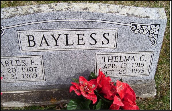 bayless-charles-thelma-tomb-village-cem.jpg