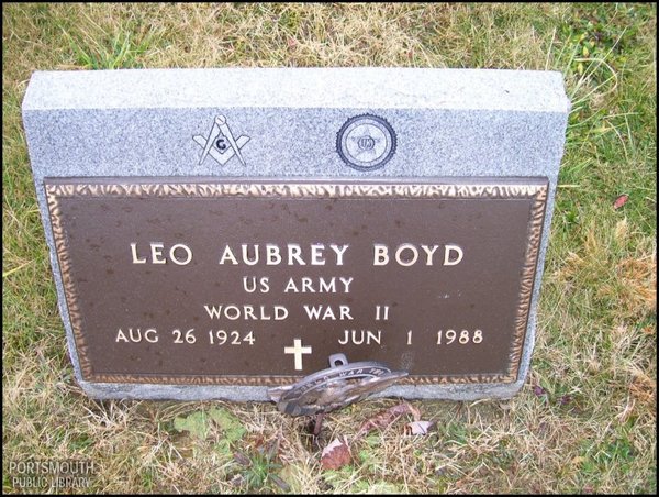 boyd-leo-tomb-west-union-ioof-cem.jpg