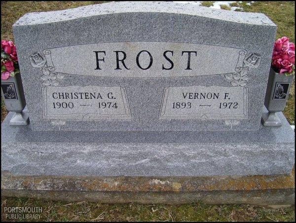 frost-vernon-christena-tomb-locust-grove-cem.jpg