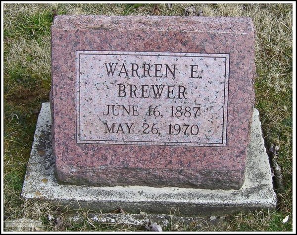 brewer-warren-tomb-village-cem.jpg