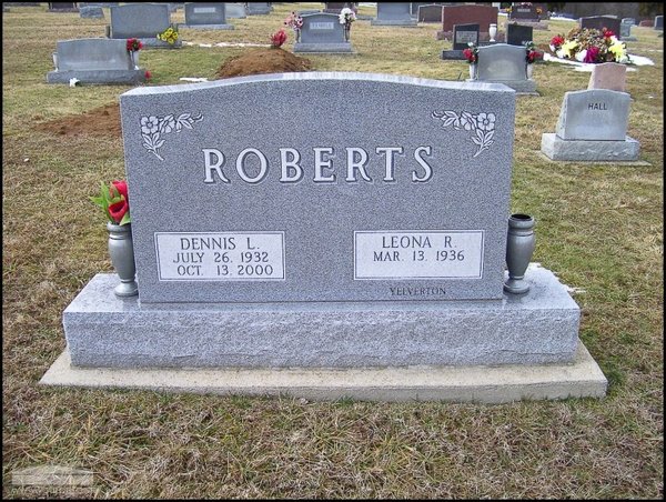 roberts-dennis-leona-tomb-sugar-tree-ridge-cem.jpg