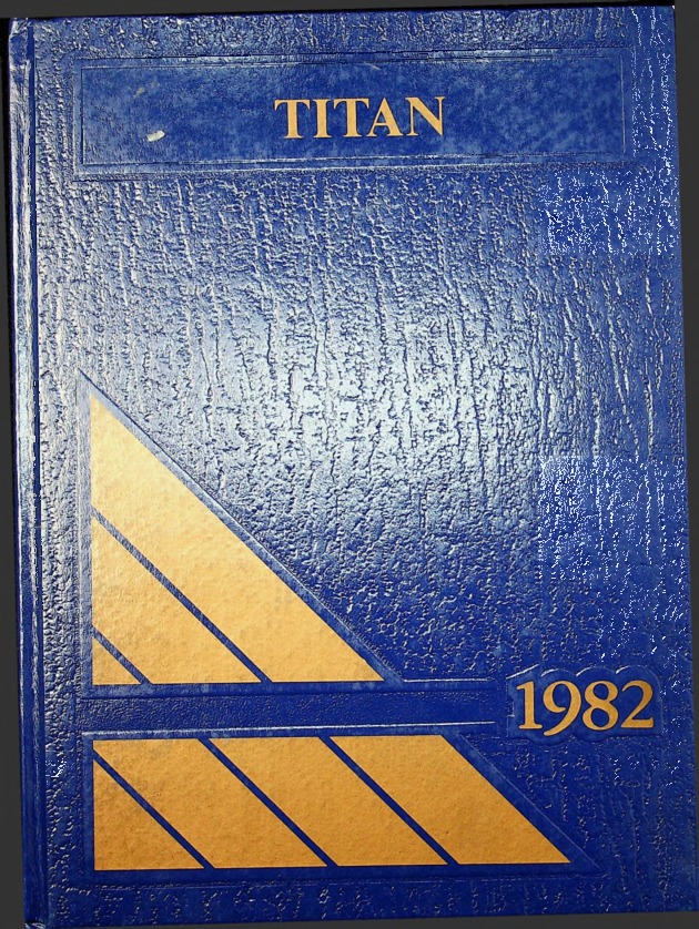 1982 Notre Dame High School.pdf