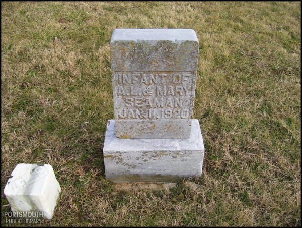 seaman-infant-tomb-west-union-ioof-cem.jpg