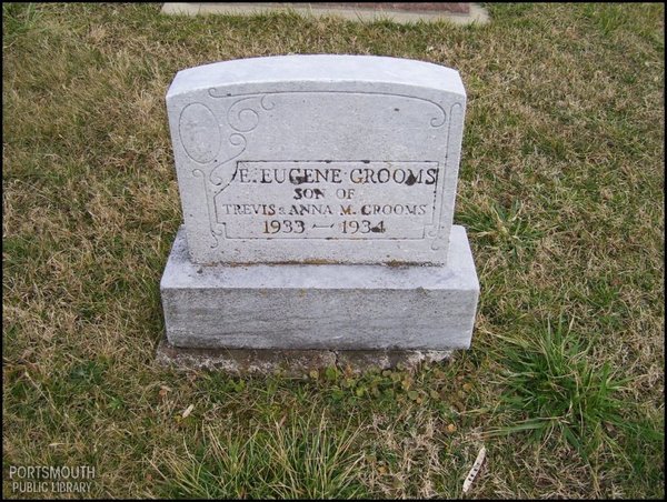 grooms-e-eugene-tomb-west-union-ioof-cem.jpg