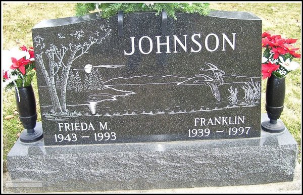 johnson-franklin-frieda-tomb-scioto-burial-park.jpg