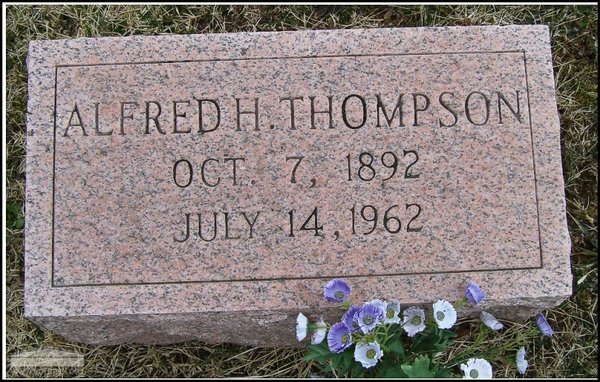 thompson-alfred-tomb-village-cem.jpg