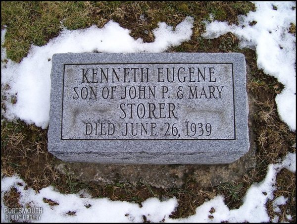 storer-kenneth-tomb-locust-grove-cem.jpg