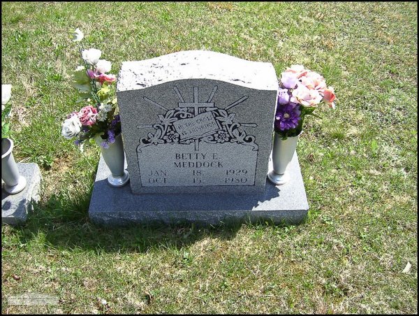 meddock-betty-e-tomb-mt-joy-cem.jpg
