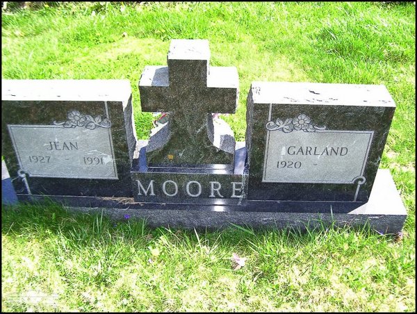 moore-garland-jean-tomb-mt-joy-cem.jpg