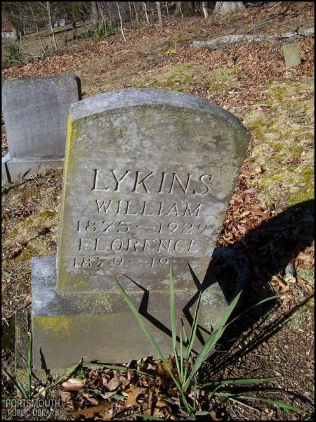 lykins-william-florence-tomb-otway-cem.jpg