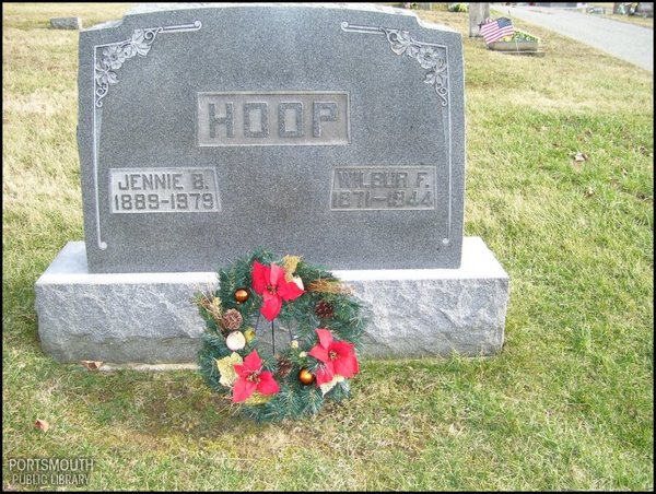 hoop-wilbur-jennie-tomb-evergreen-cem.jpg