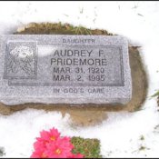 pridemore-audrey-tomb-oswego-cem.jpg