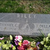 riley-nathaniel-della-tomb-mt-joy-cem.jpg