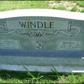 windle-s-edward-mildred-tomb-mt-joy-cem.jpg