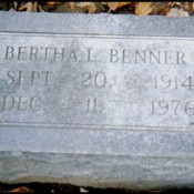 benner-bertha-tomb-greenlawn-cem.jpg